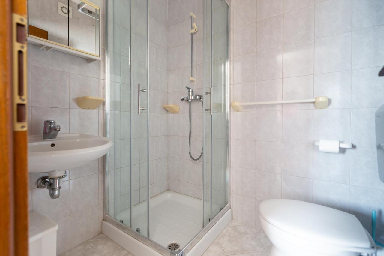 Apartments And Rooms Jeselnik Portoroz Bagian luar foto