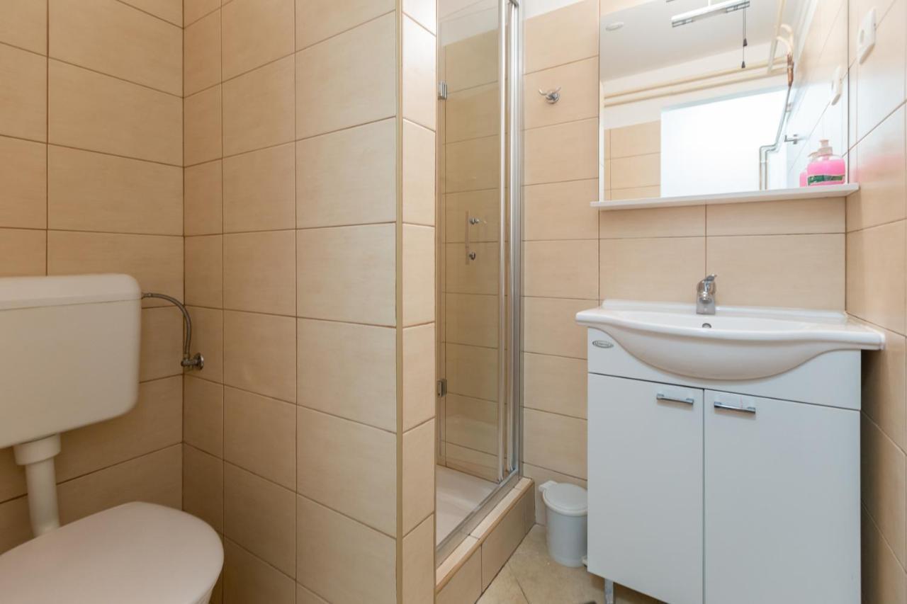 Apartments And Rooms Jeselnik Portoroz Bagian luar foto