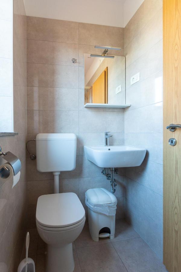 Apartments And Rooms Jeselnik Portoroz Bagian luar foto