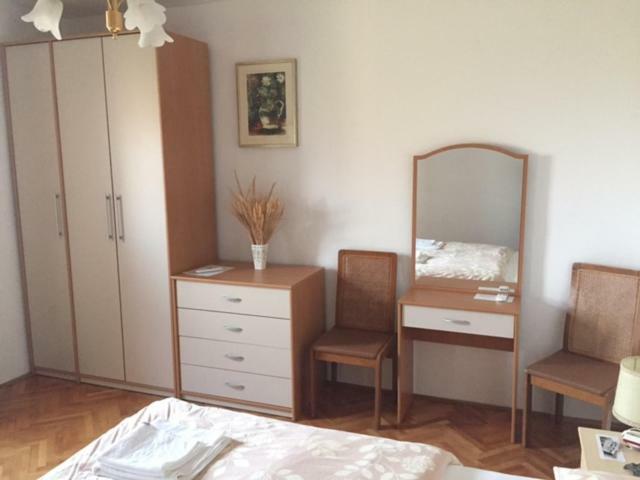 Apartments And Rooms Jeselnik Portoroz Bagian luar foto